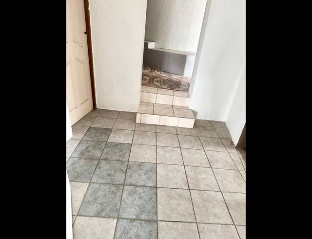 1 bed property to rent in GLENVISTA